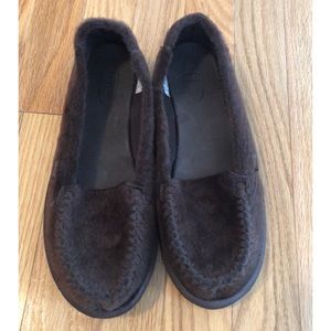 Sanuk sidewalk surfer slip on